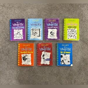 Diary of a Wimpy Kid Book Lot (7) - paperback